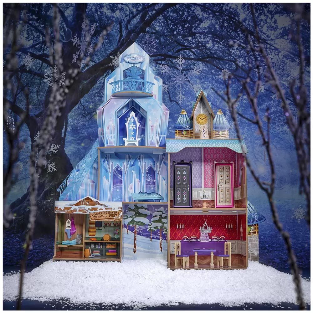 FROZEN DOLLHOUSE