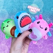 BUBBLE STUFFED SQUISHY FRIENDS - PLUSH WRAPPED FIDGET BALL