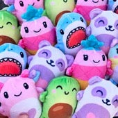BUBBLE STUFFED SQUISHY FRIENDS - PLUSH WRAPPED FIDGET BALL