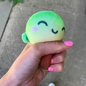 BUBBLE STUFFED SQUISHY FRIENDS - PLUSH WRAPPED FIDGET BALL