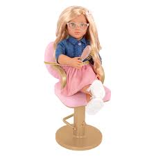 HEART SHAPED SALON CHAIR AND ACCESSORIES