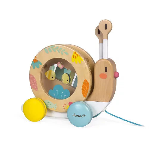 PULL-ALONG SNAIL