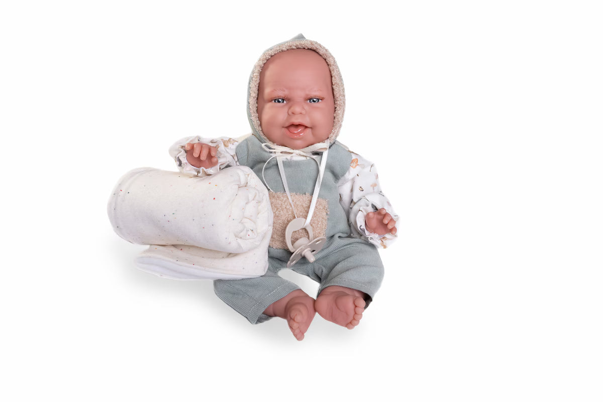 CLARA CON MANTITA. CUERPO CON RELLENO ESPECIAL